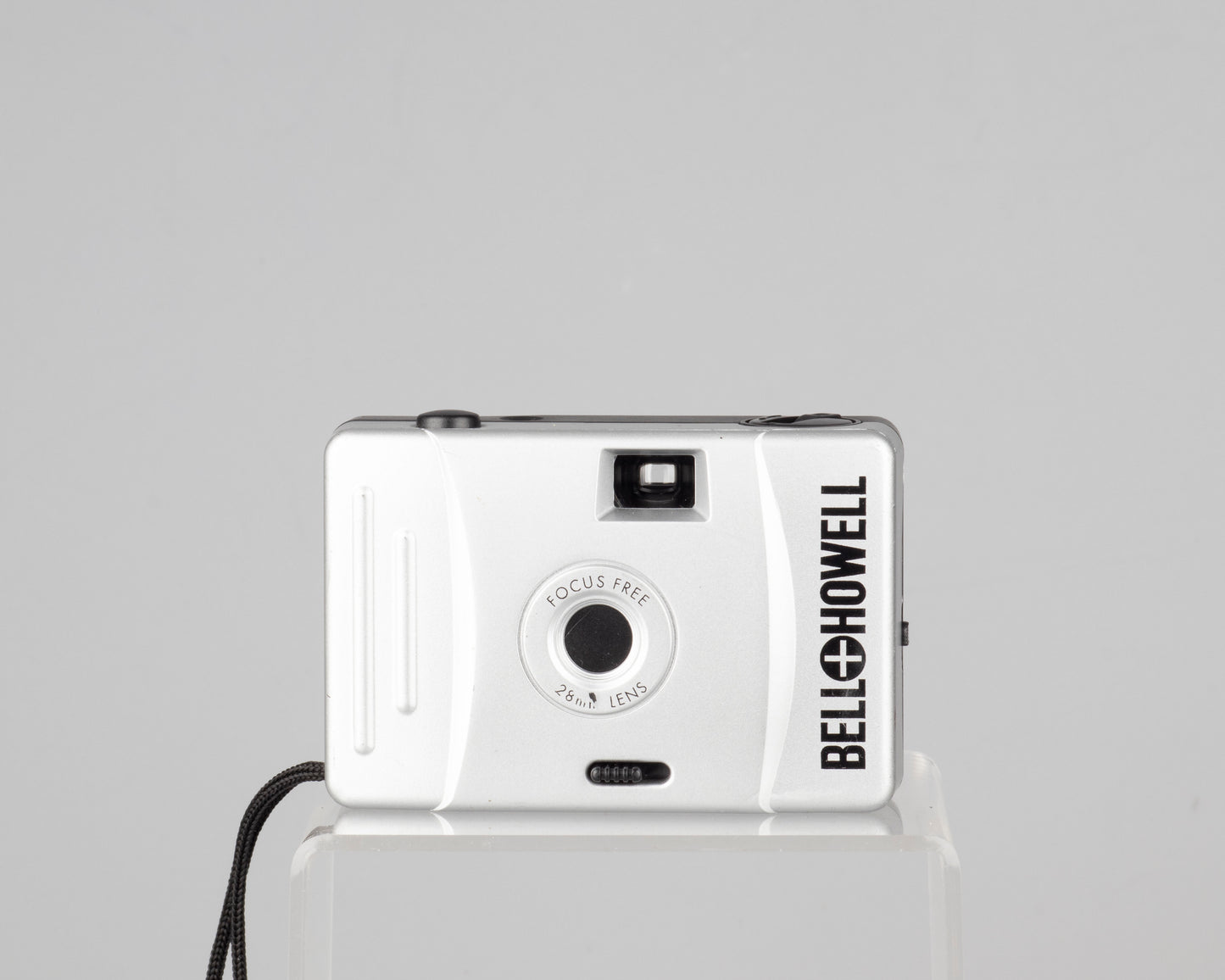 Bell and Howell 28mm Focus Free compact 35mm camera
