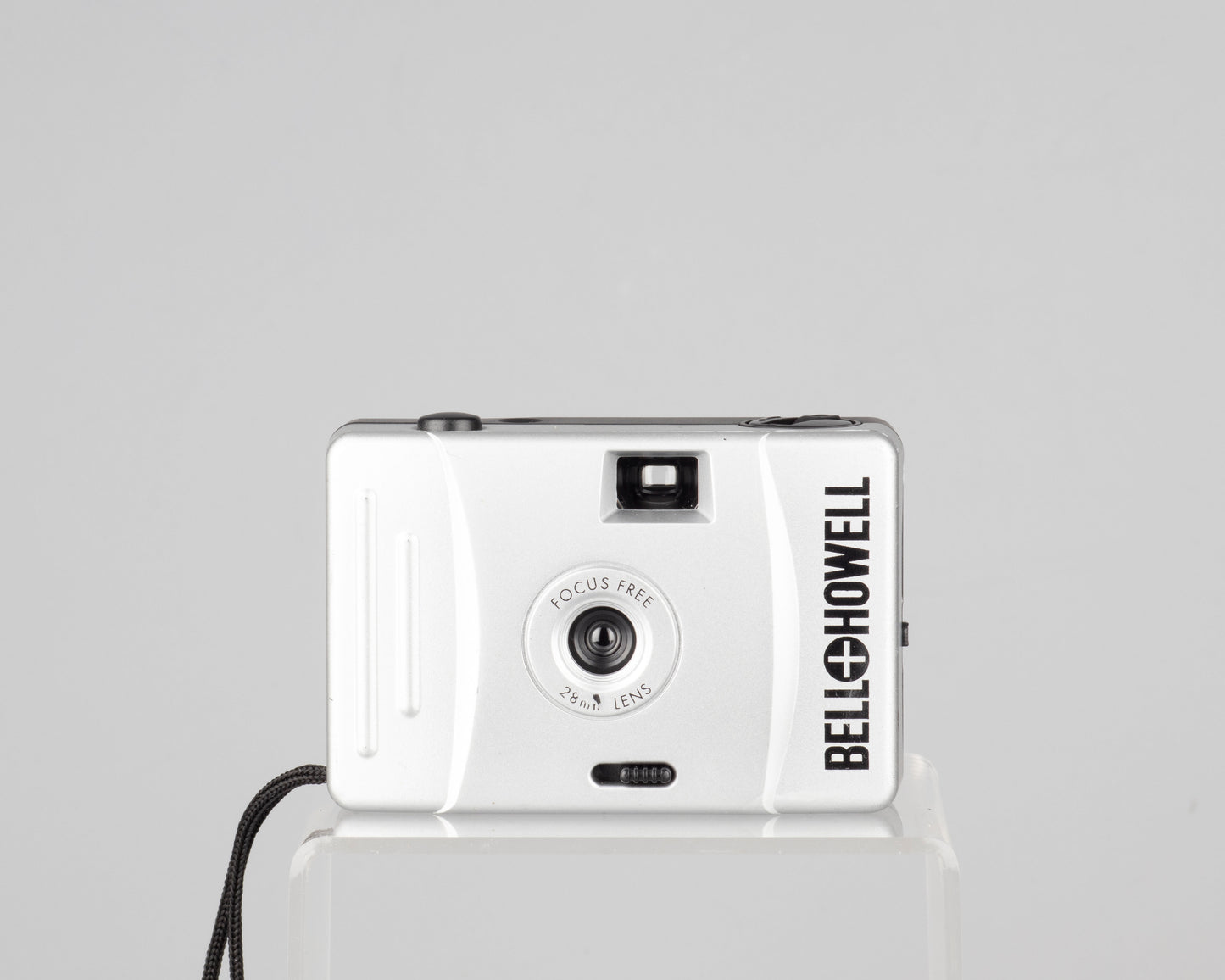 Bell and Howell 28mm Focus Free compact 35mm camera
