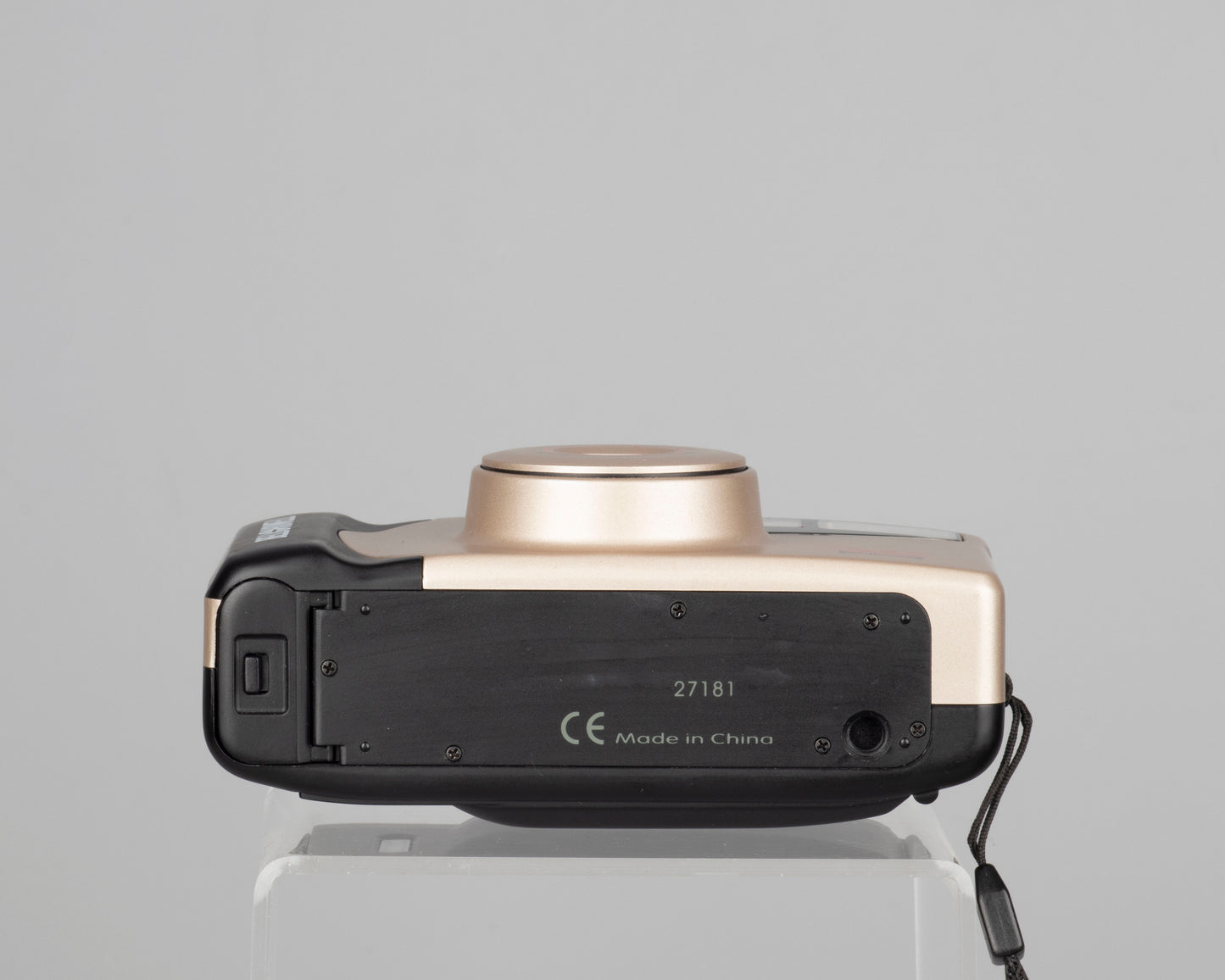 Appareil photo Bell and Howell PZ1180D 35 mm avec étui et manuel (série 27181)