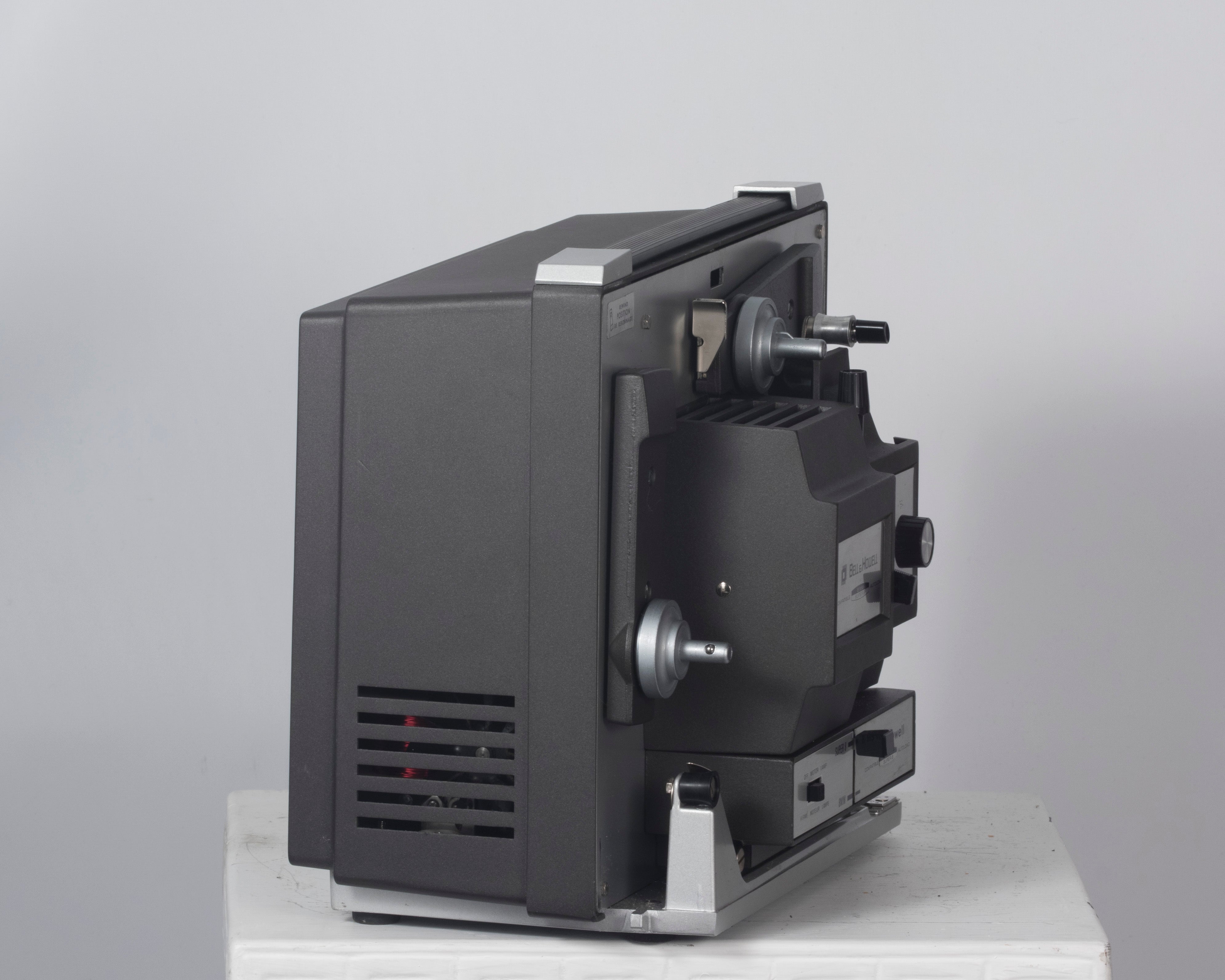 Bell and Howell 456Z Dual-format Super 8 and Regular 8mm movie