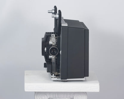 Projecteur de cinéma Bell et Howell 461 Super 8