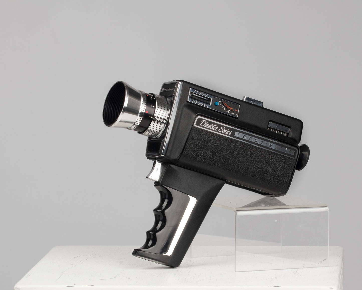 Caméra Bell et Howell 1206 Director Series Super 8