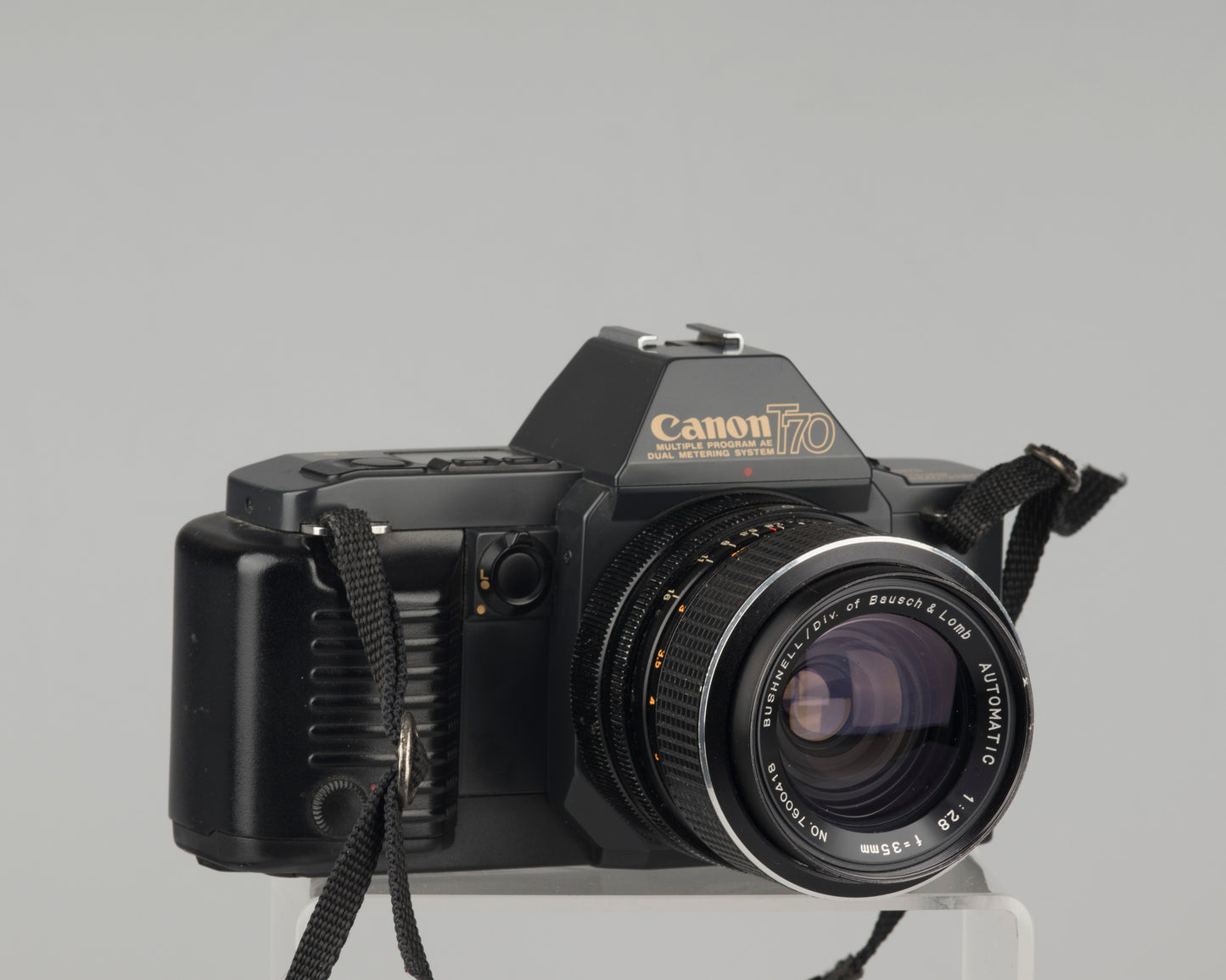 Canon T70 35 mm SLR avec objectif grand angle 35 mm f2.8
