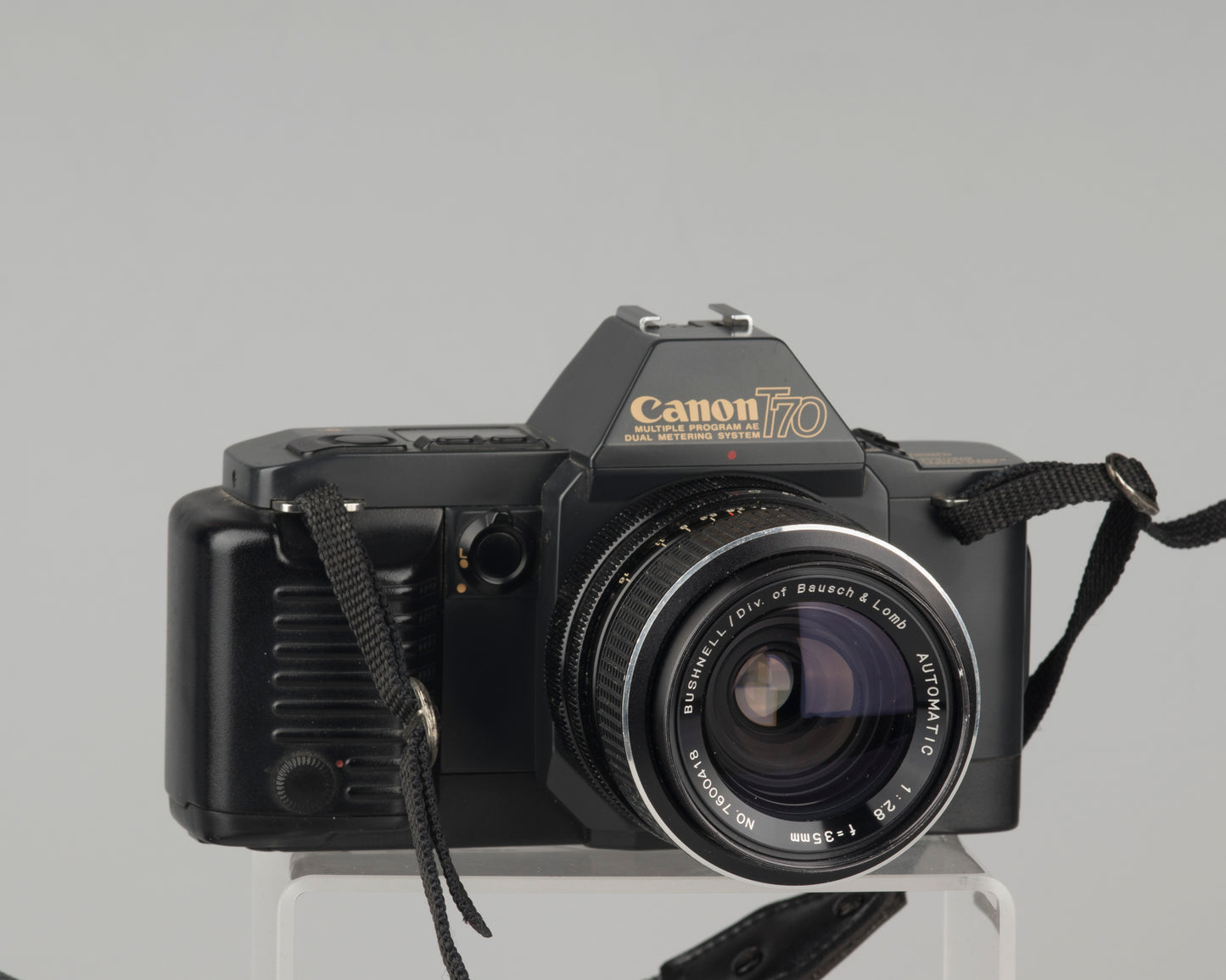 Canon T70 35 mm SLR avec objectif grand angle 35 mm f2.8