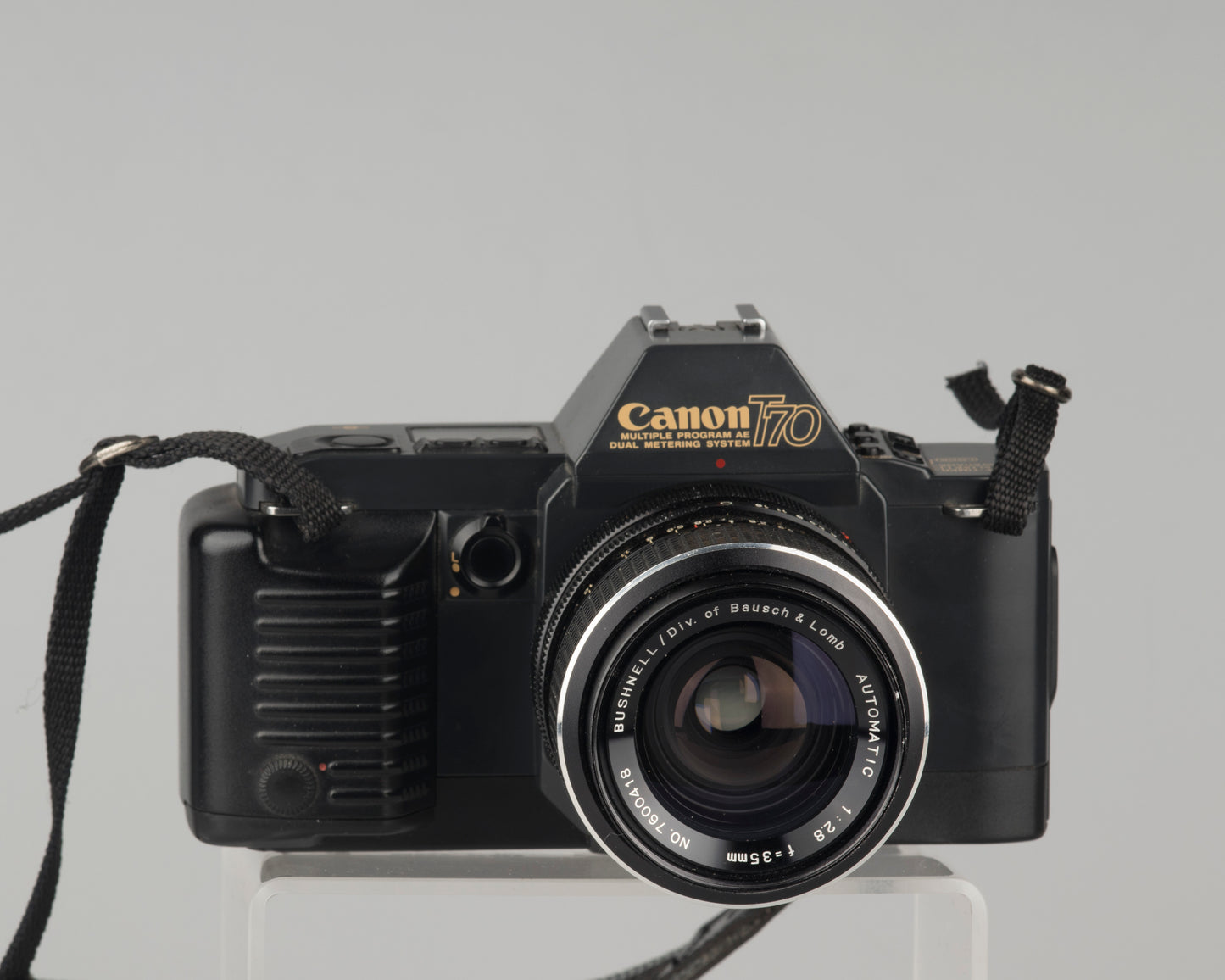 Canon T70 35 mm SLR avec objectif grand angle 35 mm f2.8