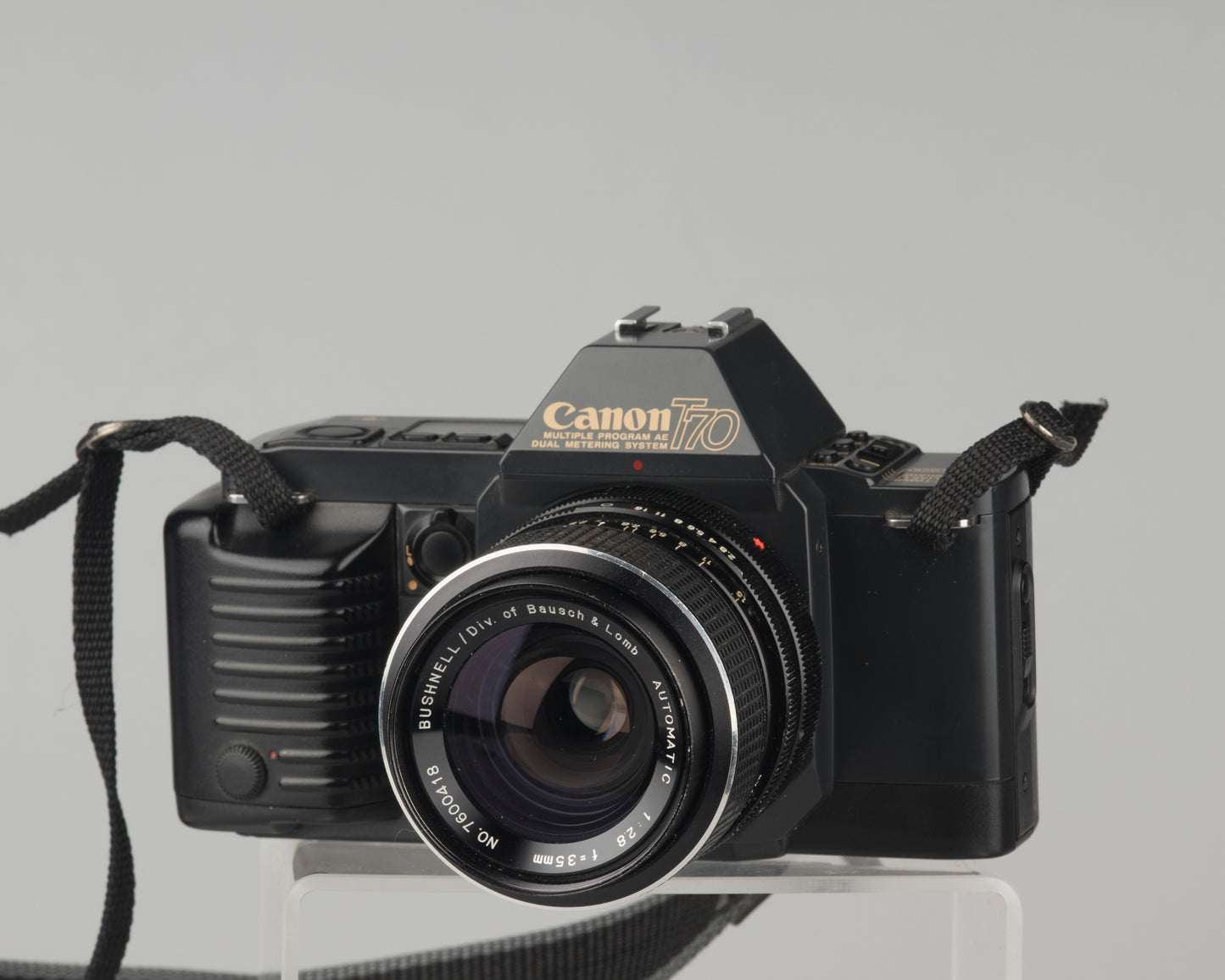 Canon T70 35 mm SLR avec objectif grand angle 35 mm f2.8