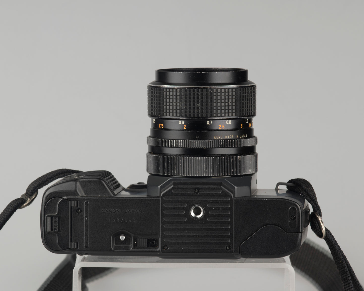 Canon T70 35 mm SLR avec objectif grand angle 35 mm f2.8