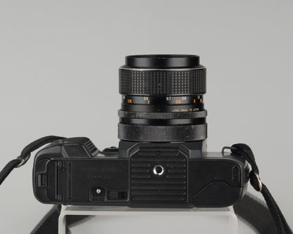 Canon T70 35 mm SLR avec objectif grand angle 35 mm f2.8
