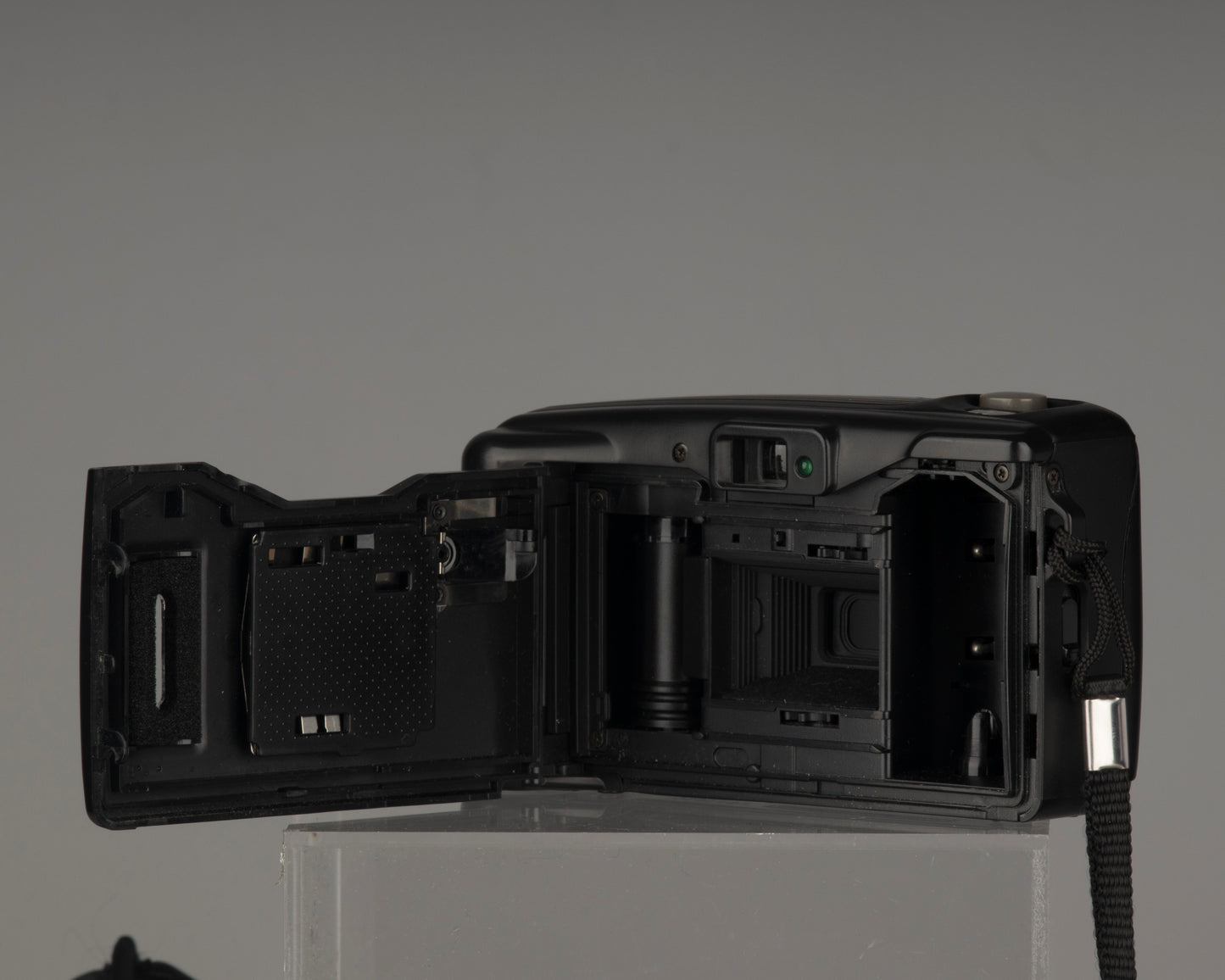 Appareil photo Canon New Snappy EL 35 mm avec étui