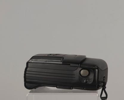 Appareil photo Canon New Snappy EL 35 mm avec étui (série 1129789)