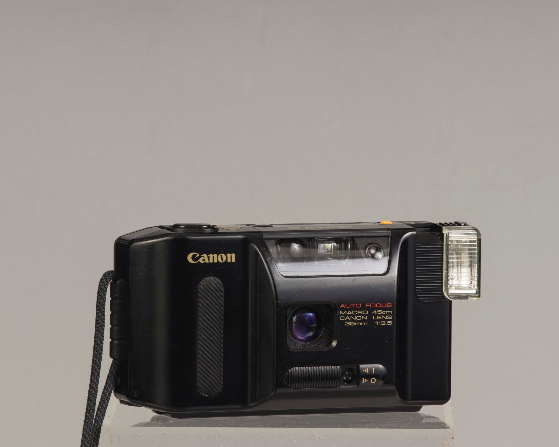 The Canon Sprint is an auto focus 35mm film point-and-shoot camera featuring a fixed 35mm f3.5 lens