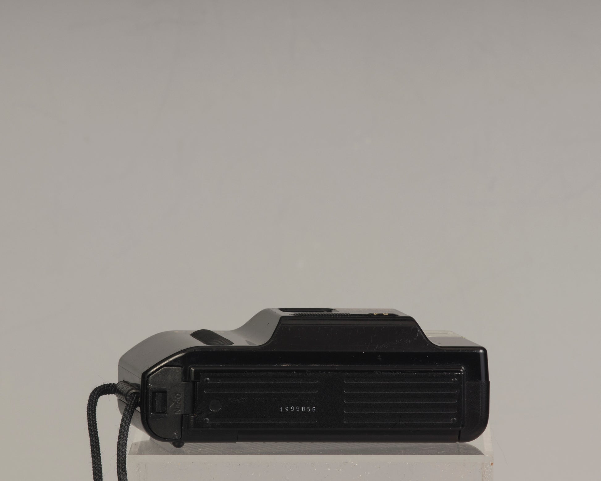 The Canon Sprint is an auto focus 35mm film point-and-shoot camera featuring a fixed 35mm f3.5 lens