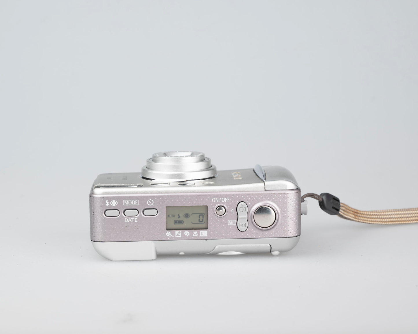 Appareil photo ultra-compact 35 mm Canon Sure Shot 115u avec étui (série 9614950)