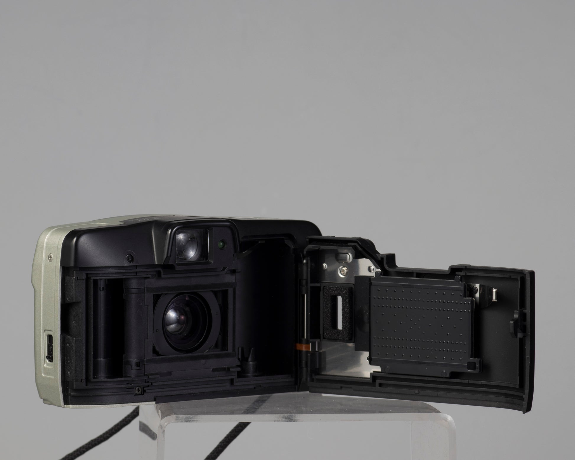 Canon Sure Shot 60 Zoom back view
