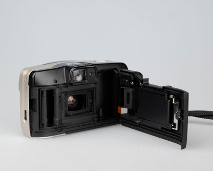 Canon Sure Shot 76 Zoom Date 35mm film camera w/ case (serial 4665893)