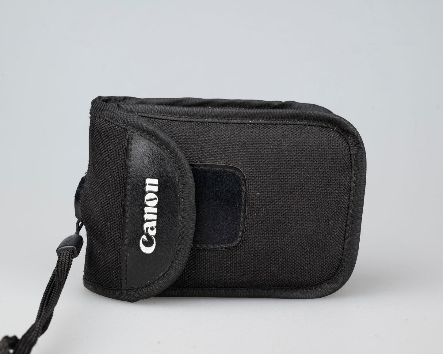 Canon Sure Shot 76 Zoom Date 35mm film camera w/ case (serial 4665893)