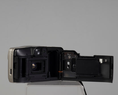 Appareil photo argentique Canon Sure Shot 76 Zoom 35 mm avec étui (série 4113185)
