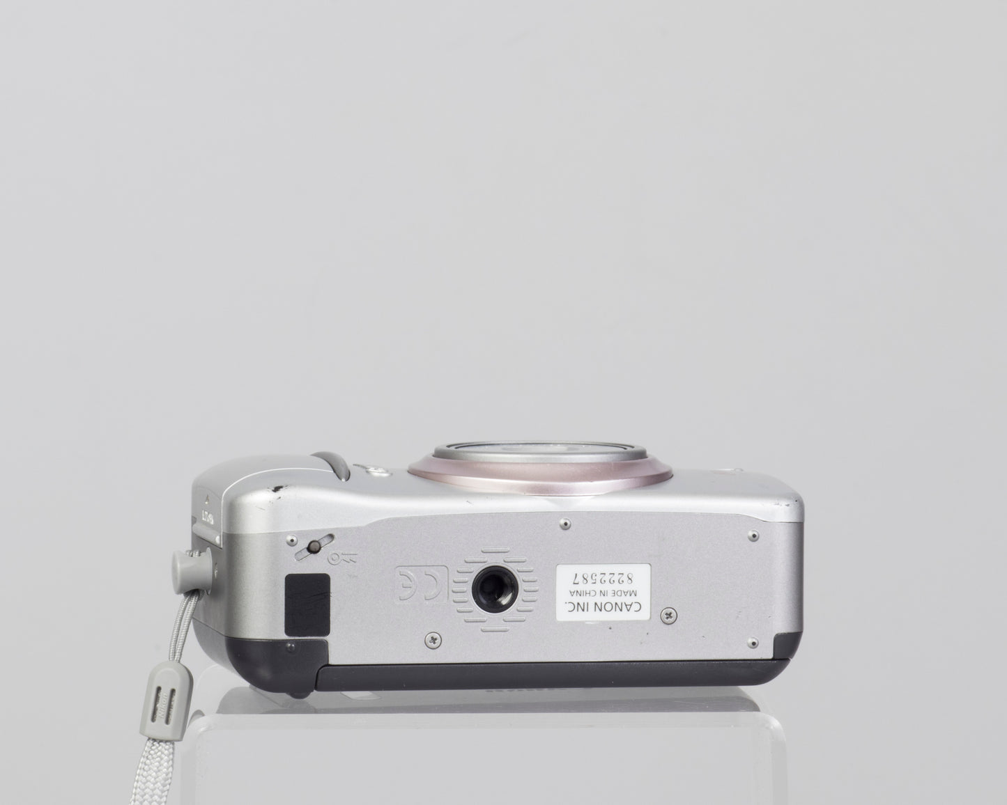 Canon Sure Shot 80u 35mm camera (serial 8222587)