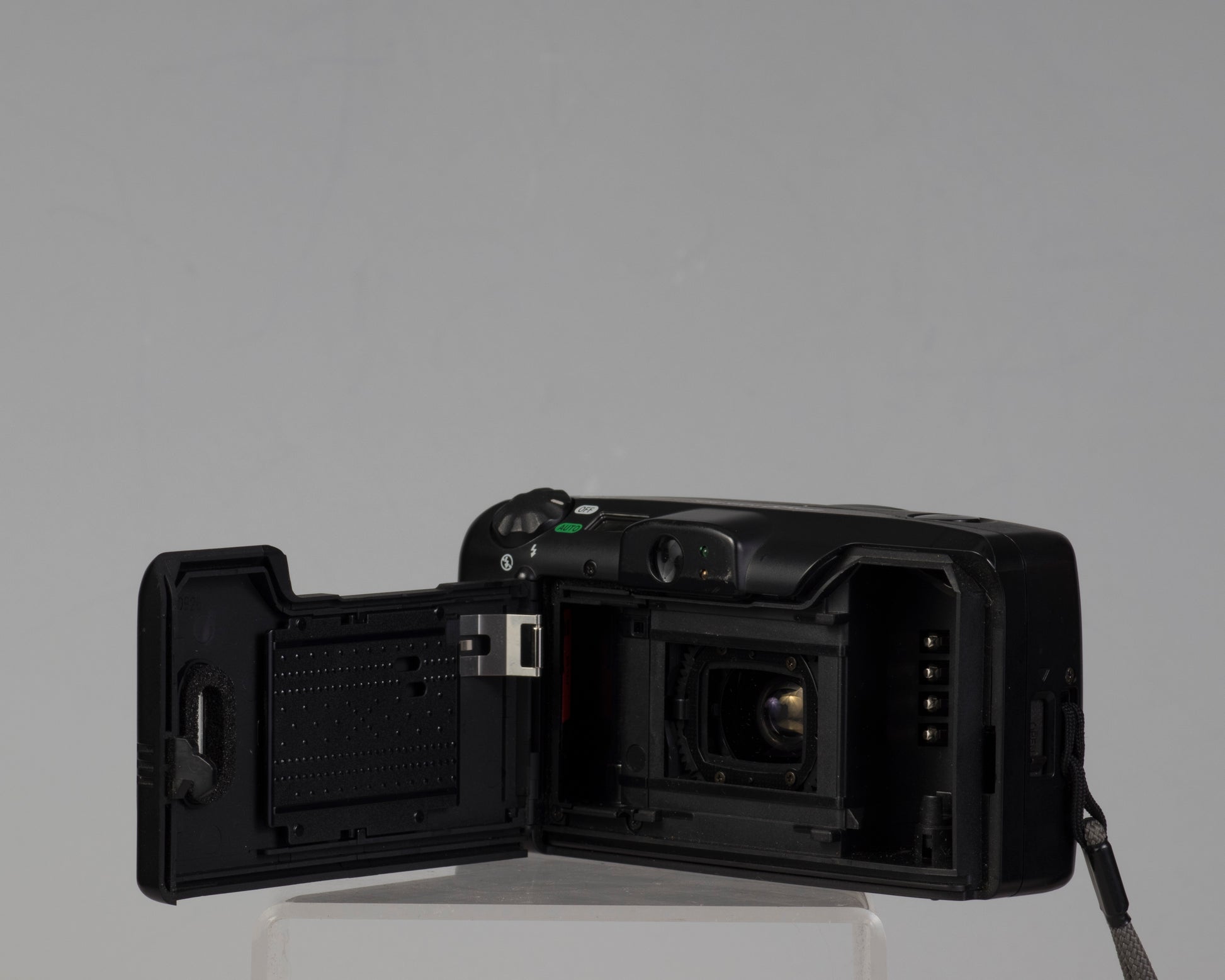 Canon Sure Shot 85 Zoom back open