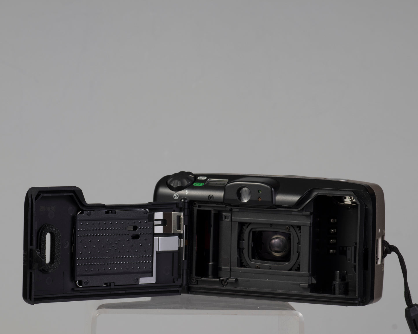 The Canon Sure Shot 85 Zoom Date back open