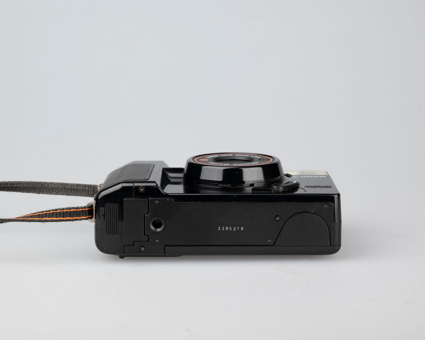 Canon Sure Shot (alias AF35M II ou Autoboy 2) Film 35 mm point-and-shoot avec étui (série 3395219)