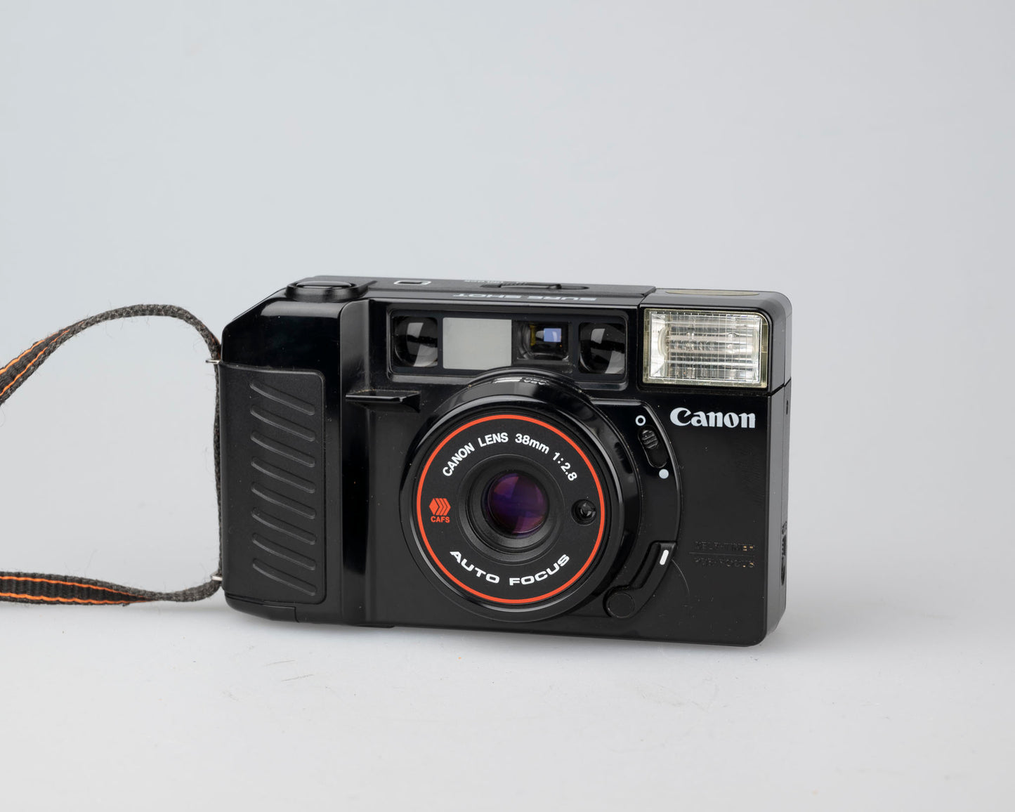 Canon Sure Shot (alias AF35M II ou Autoboy 2) Film 35 mm point-and-shoot avec étui (série 3395219)