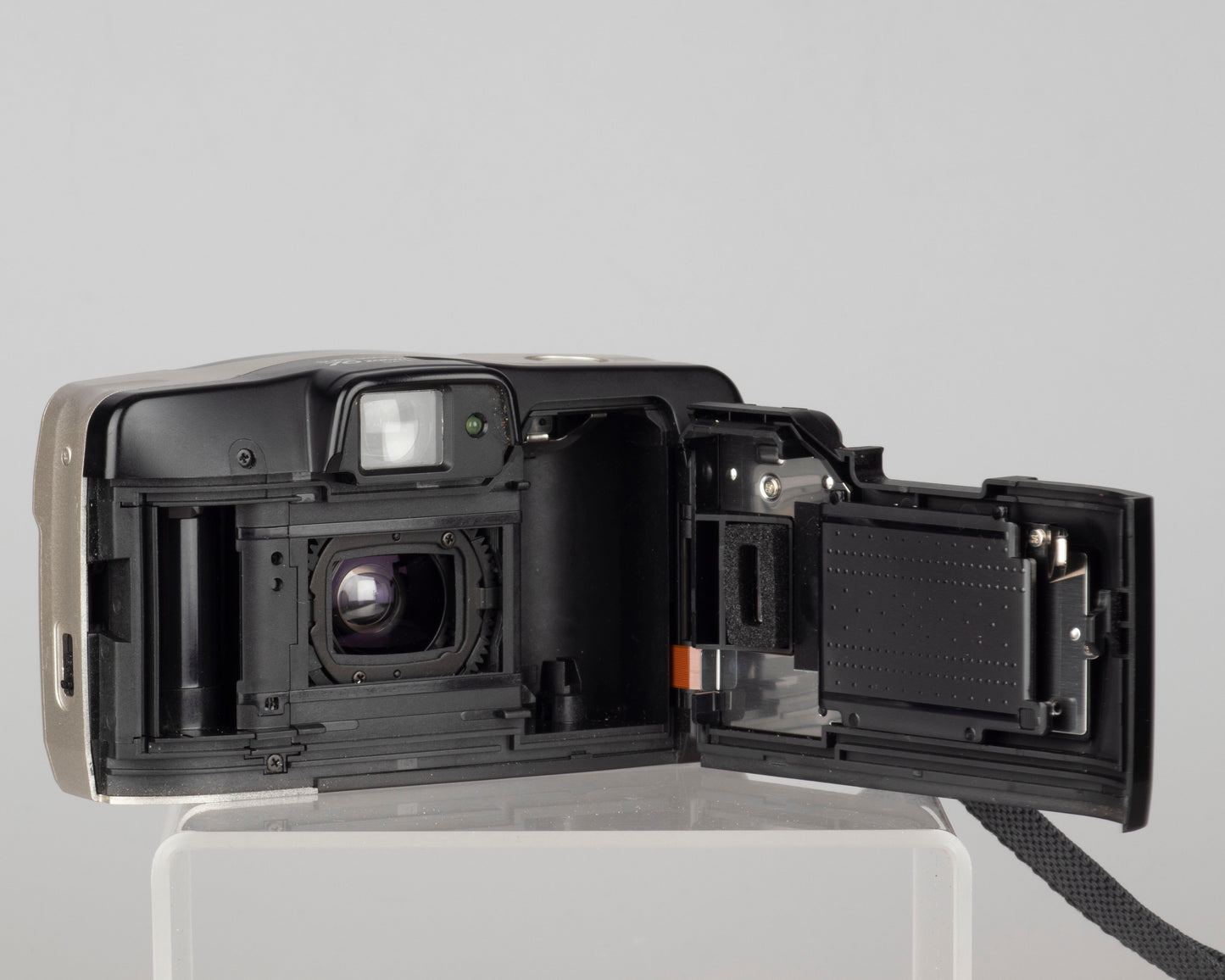 Appareil photo argentique Canon Sure Shot 76 Zoom Date 35 mm (série 5122602)