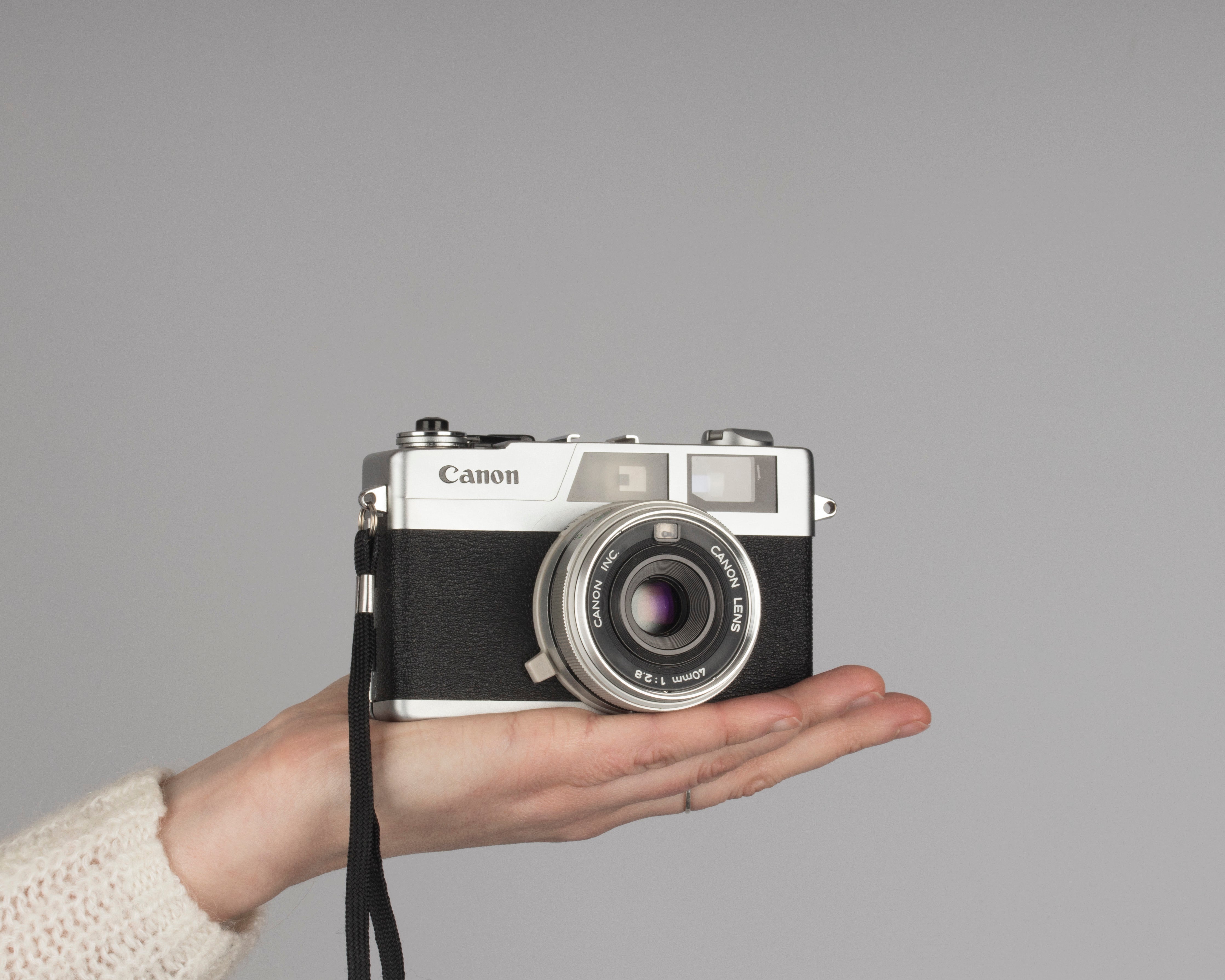 Canon Canonet 28 rangefinder 35mm camera – New Wave Pool