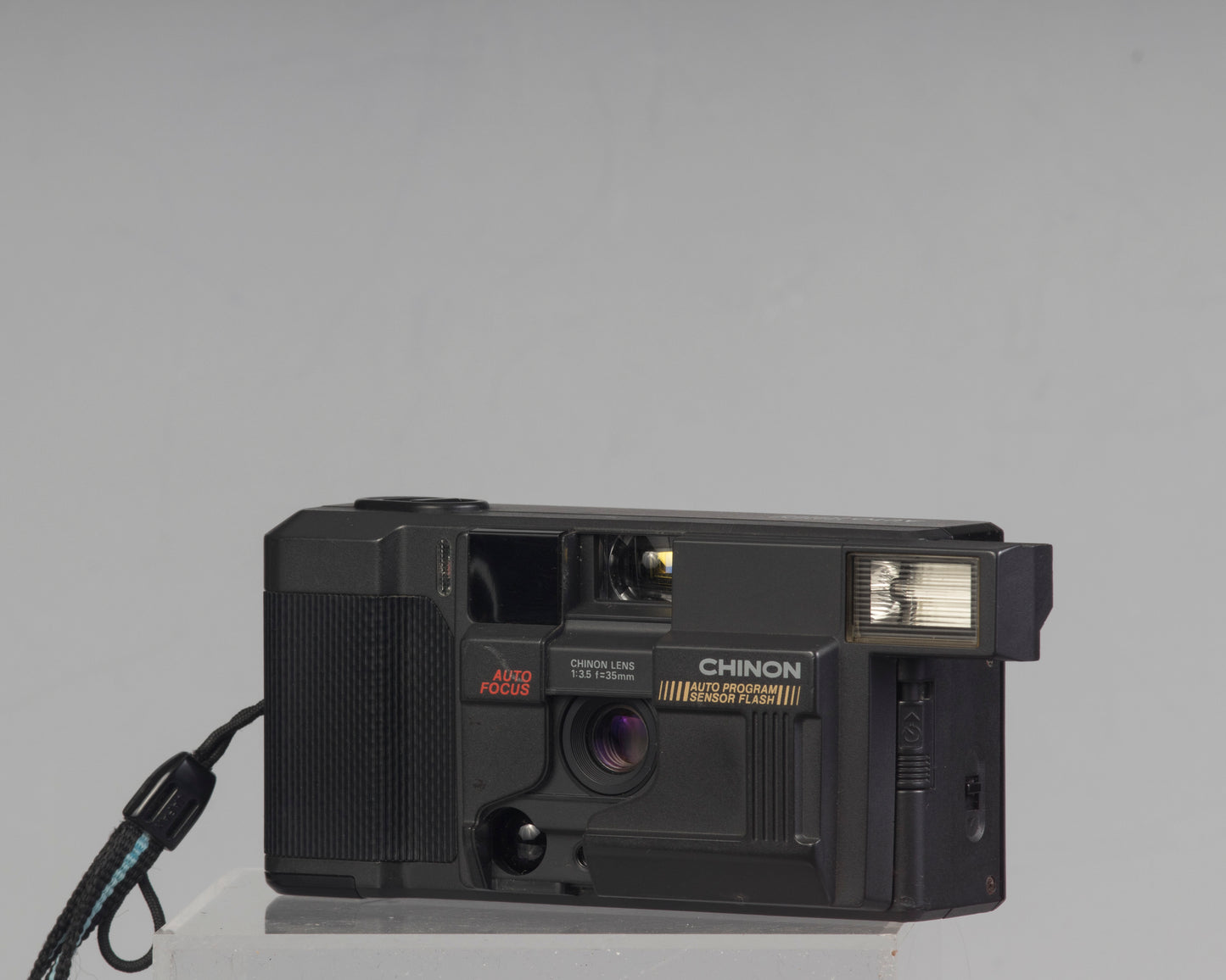 Chinon Auto 1001 autofocus 35mm film camera