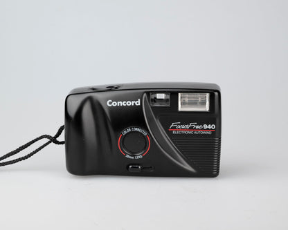 Appareil photo argentique 35 mm Concord Focus Free 940 Autowind (série 31073)