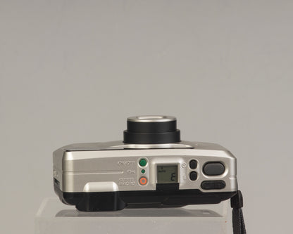 The Concord C2001 (aka Polaroid C2001) is a 35mm film point-and-shoot feturing a 35-70mm zoom lens with macro focusing