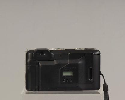 The Concord C2001 (aka Polaroid C2001) is a 35mm film point-and-shoot feturing a 35-70mm zoom lens with macro focusing