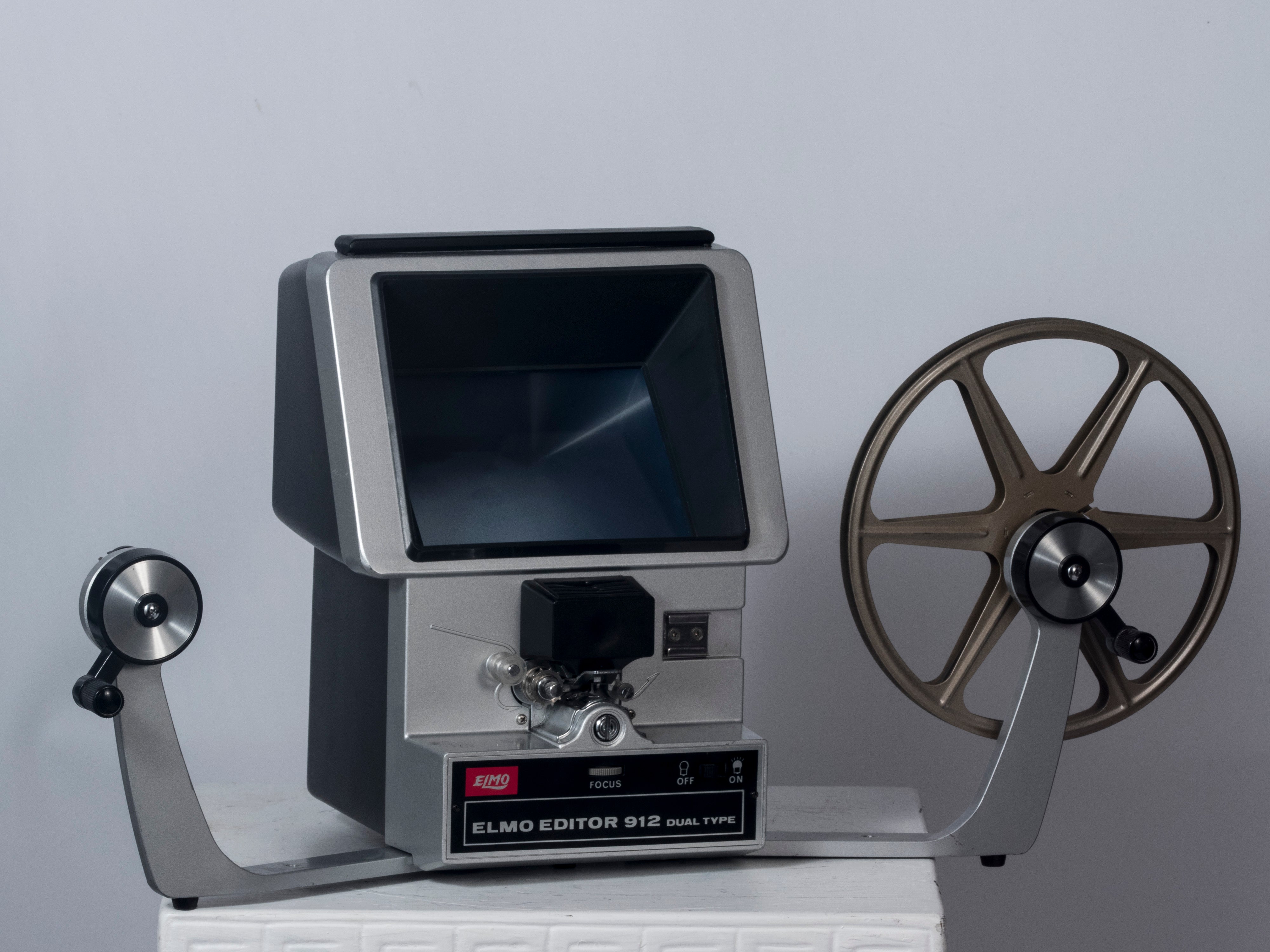Elmo Editor 912 Dual Type Super 8 and 8mm viewer/editor – New Wave