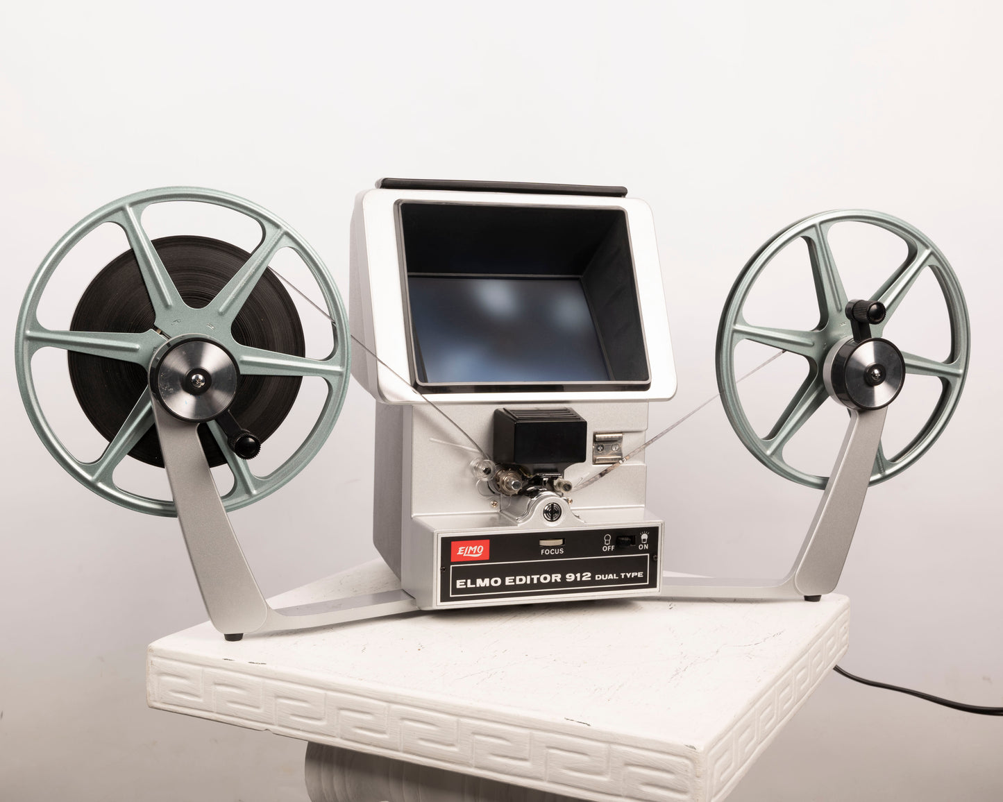 Elmo Editor 912 Dual Type Super 8 and 8mm viewer/editor (serial 138009)