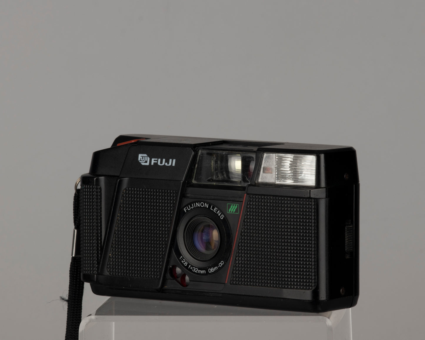 Appareil photo argentique Fuji DL-200 35 mm (piles au lithium neuves installées)