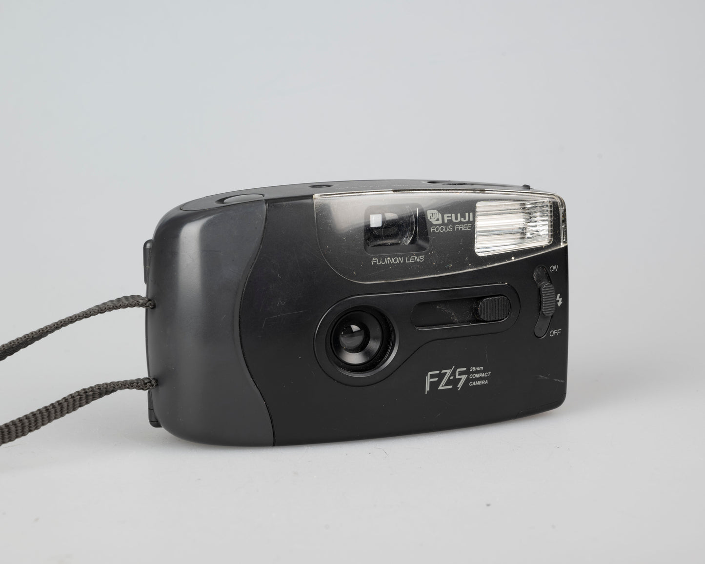 Appareil photo argentique Fuji FZ-5 35 mm (série 70716841)