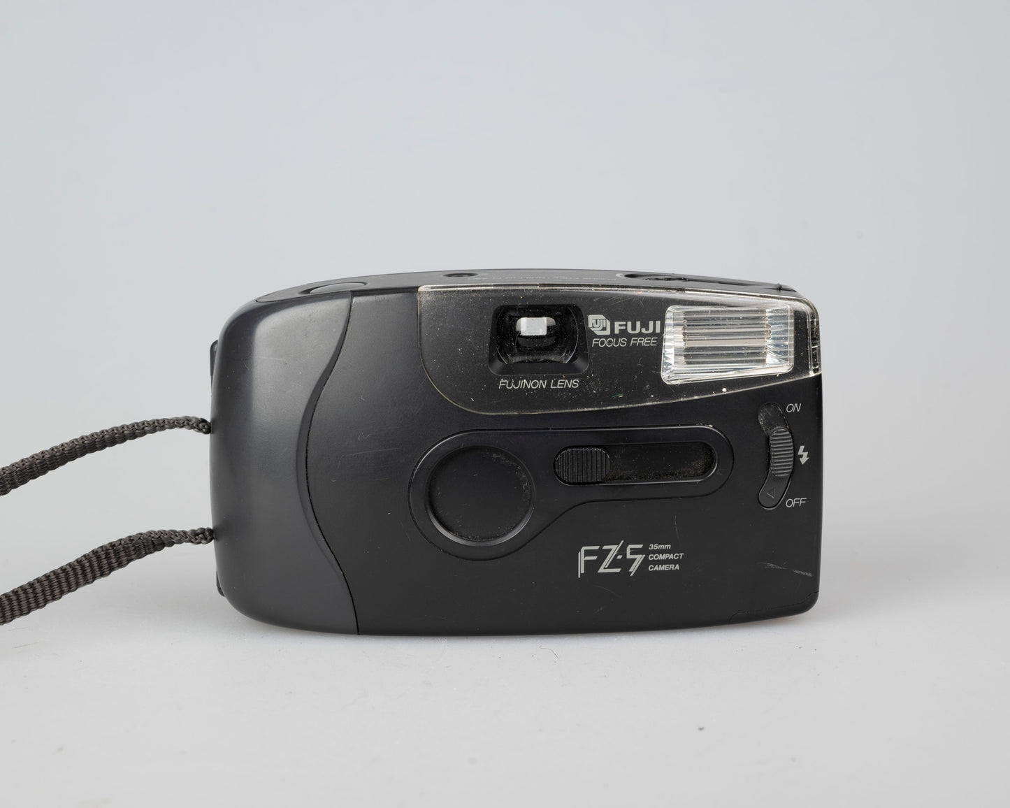 Appareil photo argentique Fuji FZ-5 35 mm (série 70716841)