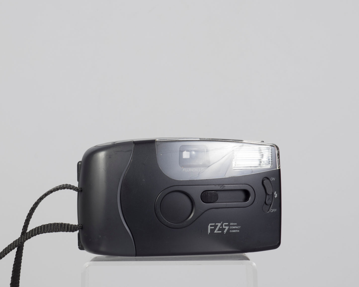 Appareil photo argentique Fuji FZ-5 35 mm (série 71208362)