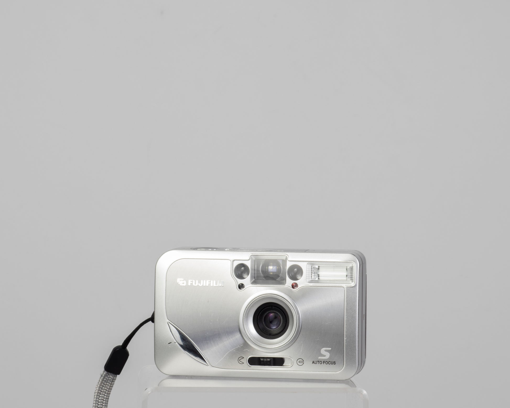 The Fujifilm Clear Shot S Autofocus ultracompact 35mm film camera