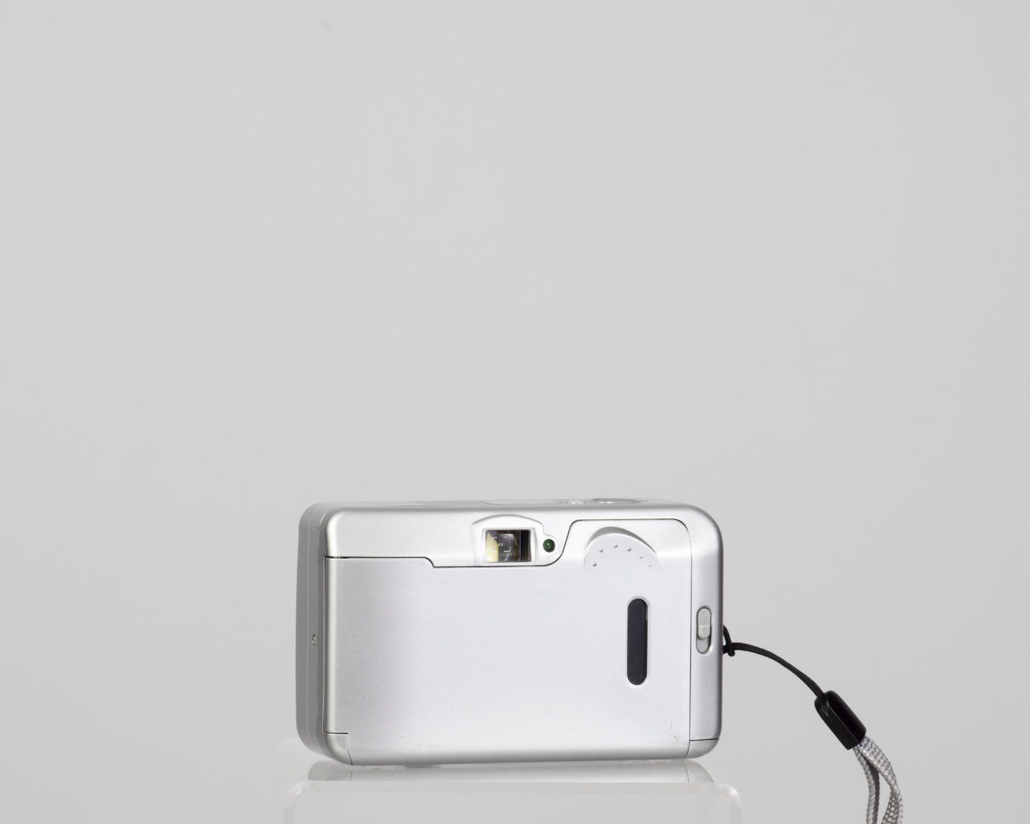 The Fujifilm Clear Shot S Autofocus ultracompact 35mm film camera