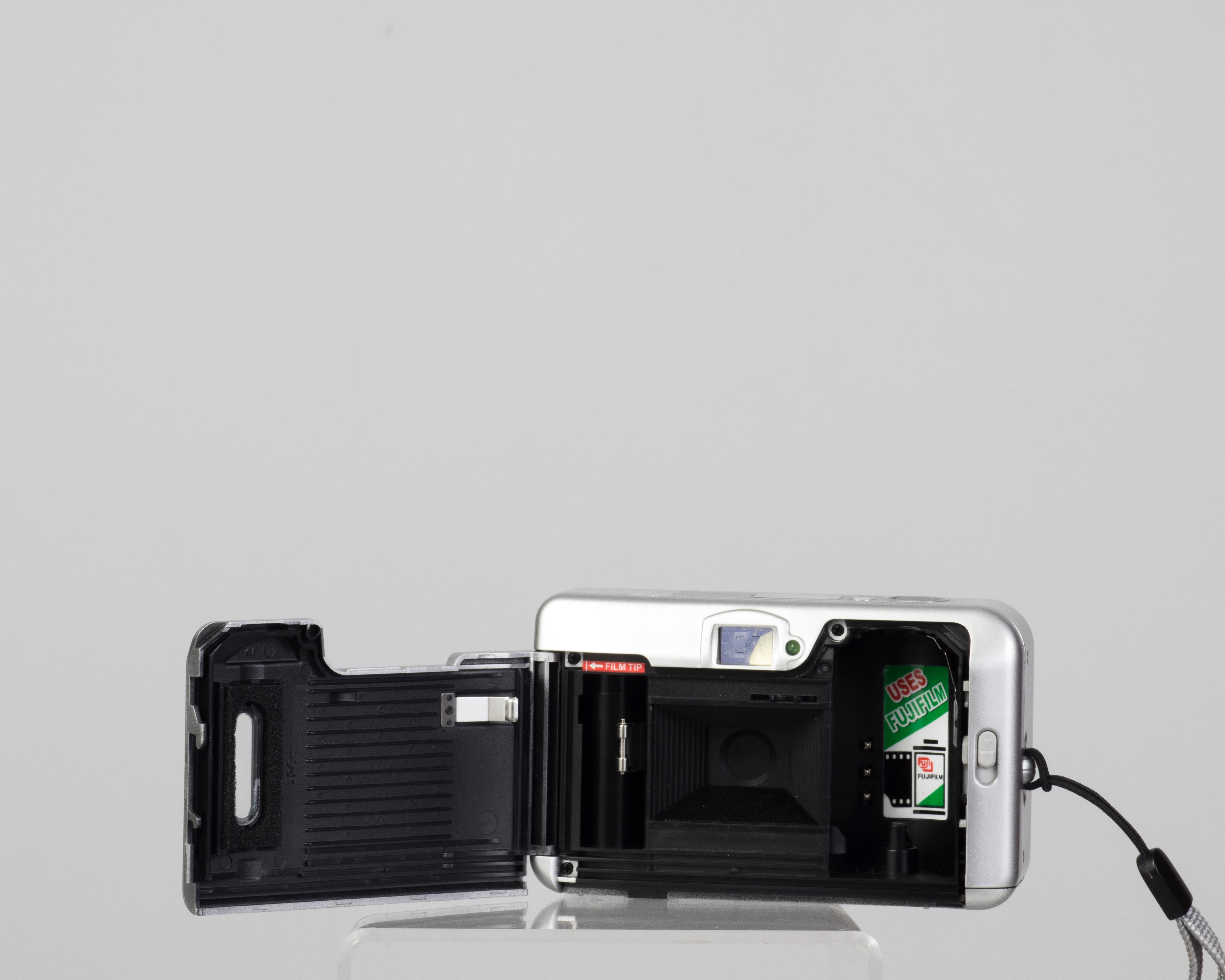 Fujifilm Clear Shot Autofocus S 35mm camera (serial 4077362) – New