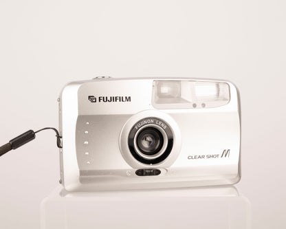 Appareil photo Fujifilm Clear Shot M 35 mm avec étui (série 4156358)