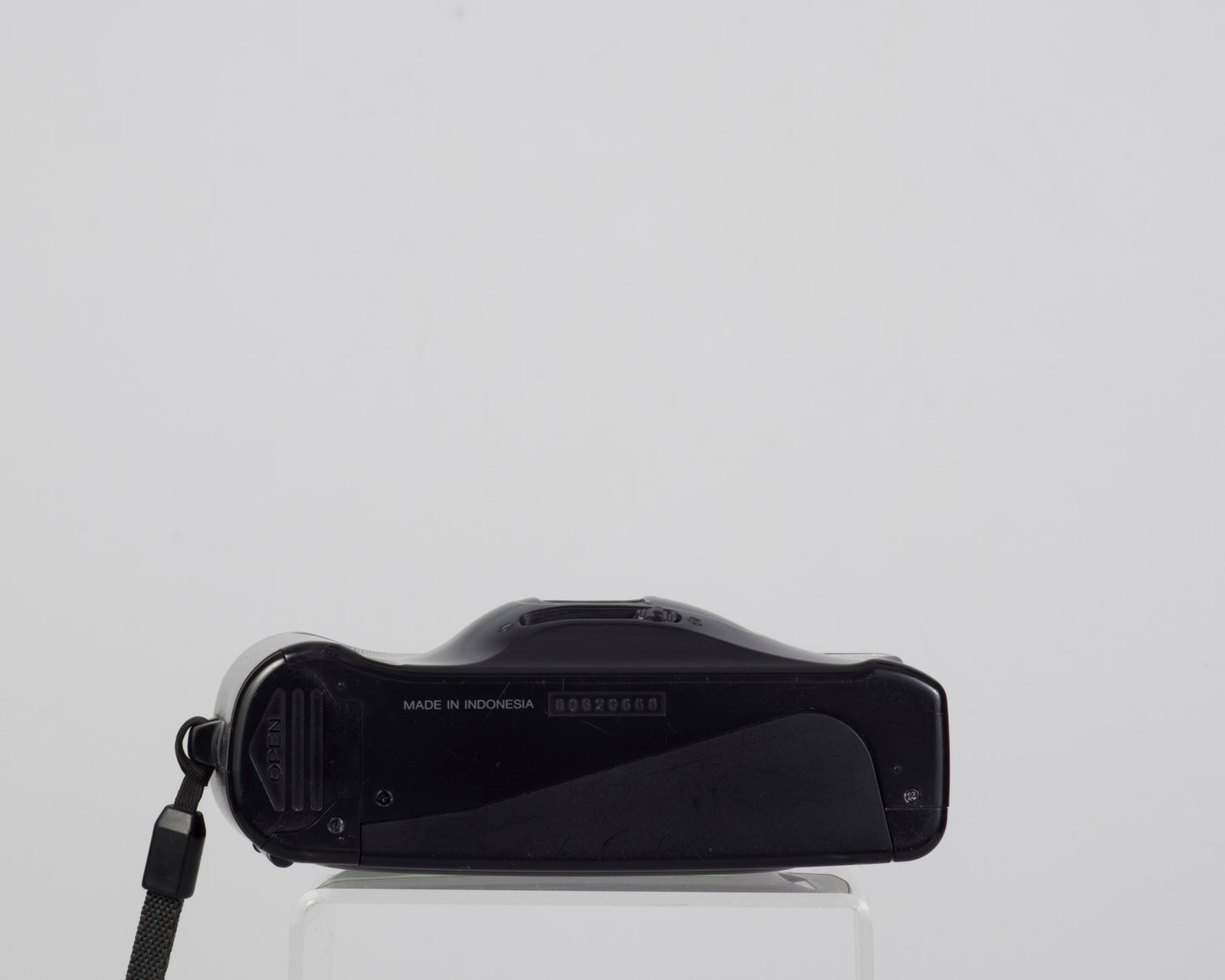 Fuji DL-80 35mm film camera (serial 80820668)