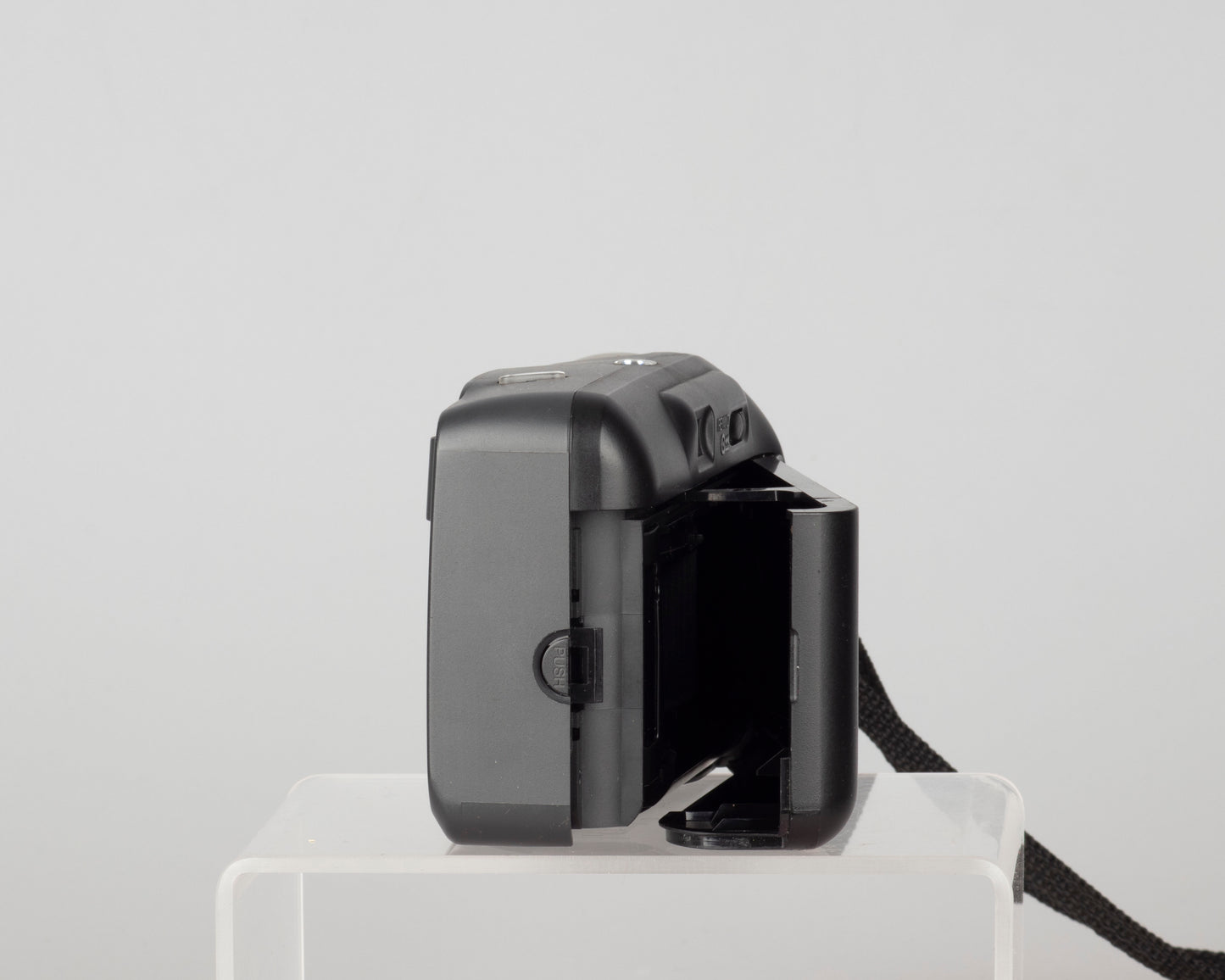 Appareil photo argentique Fujifilm Clear Shot Plus 35 mm (bracelet noir)