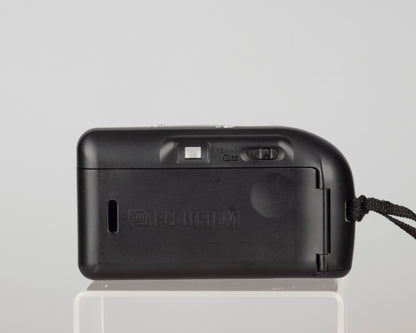 Appareil photo argentique Fujifilm Clear Shot Plus 35 mm (bracelet noir)