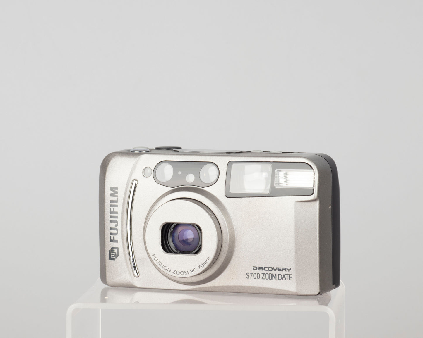 Fujifilm Discovery 700S Zoom Date 35mm camera (serial 4797578)