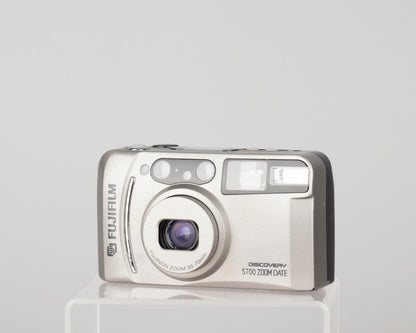 Fujifilm Discovery 700S Zoom Date 35mm camera (serial 4797578)