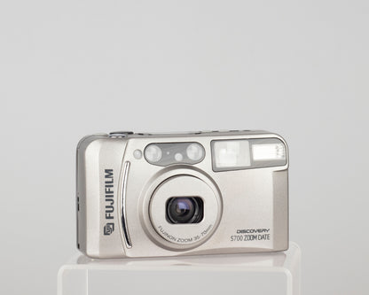Fujifilm Discovery 700S Zoom Date 35mm camera (serial 4797578)