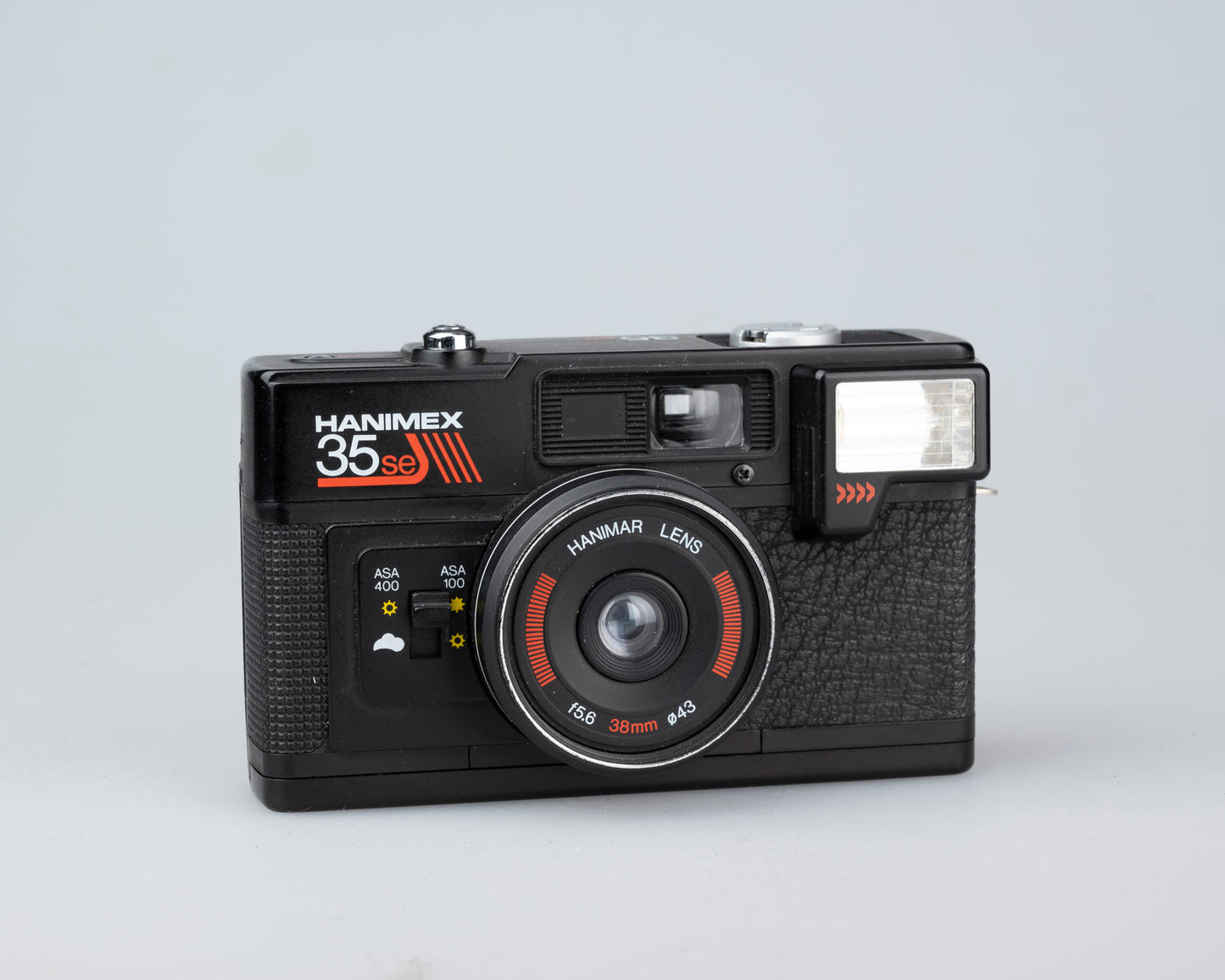 Appareil photo Hanimex 35SE 35 mm (le flash ne fonctionne pas, sinon ok)