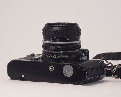 Reflex Nikkormat FT3 35 mm + objectif Nikon 50 mm f2